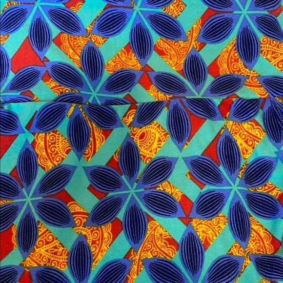 LuLaRoe Women TC Colorful Patterned Leggings Set - Picture 6 of 7